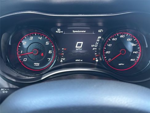 Used 2017 Dodge Charger R/T RWD image 12