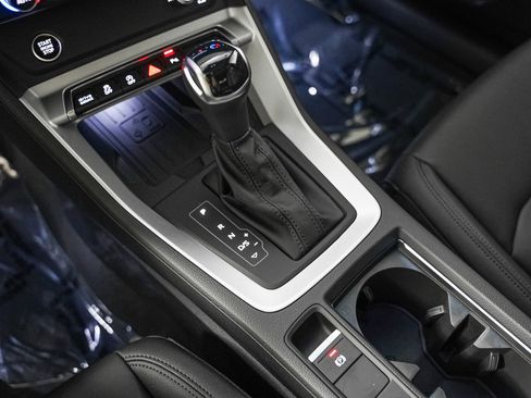 New 2025 Audi Q3 2.0T Premium image 18