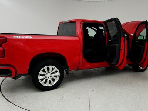 Certified 2024 Chevrolet Silverado 1500 Custom AWD/4WD image 13