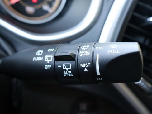 Used 2014 Jeep Cherokee Latitude w/ Comfort/Convenience Group AWD/4WD image 32