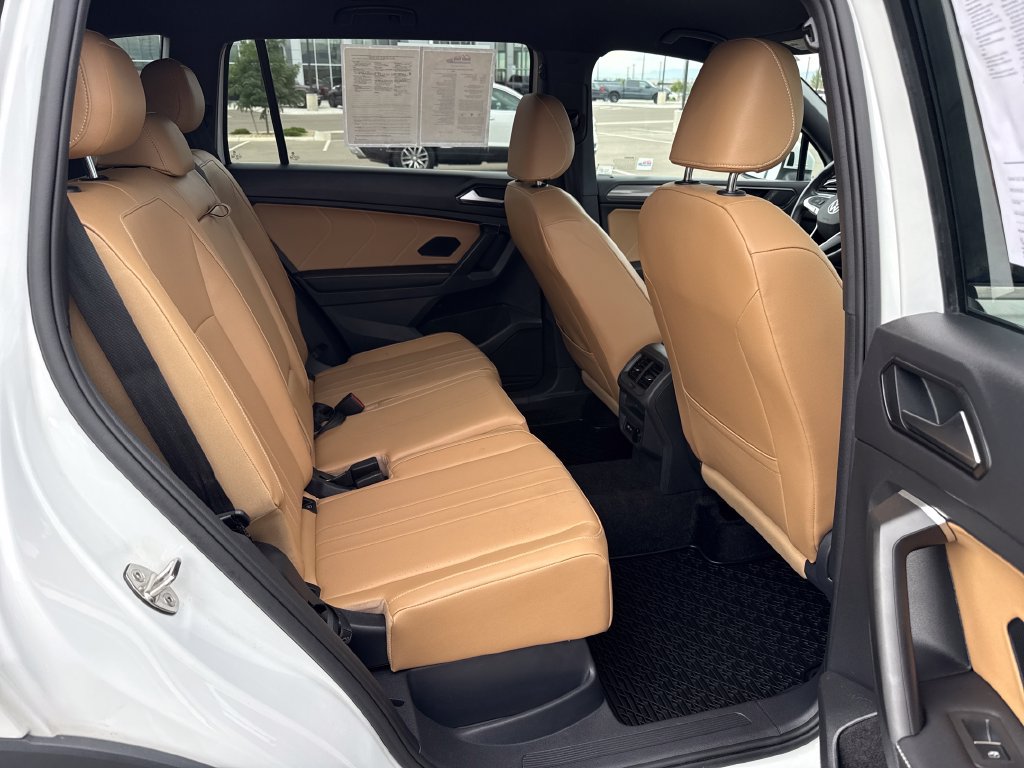 Used 2024 Volkswagen Tiguan SE AWD/4WD image 27
