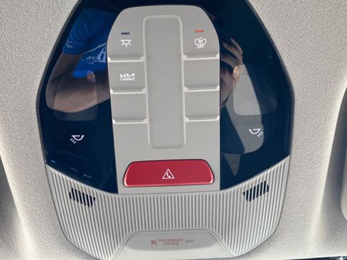 New 2026 Kia K4 FWD image 33