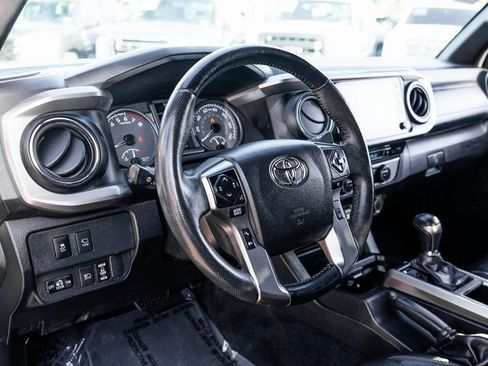 Used 2023 Toyota Tacoma Limited image 18