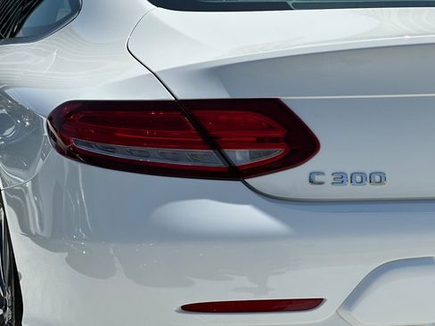 Used 2018 Mercedes-Benz C 300 Coupe image 23