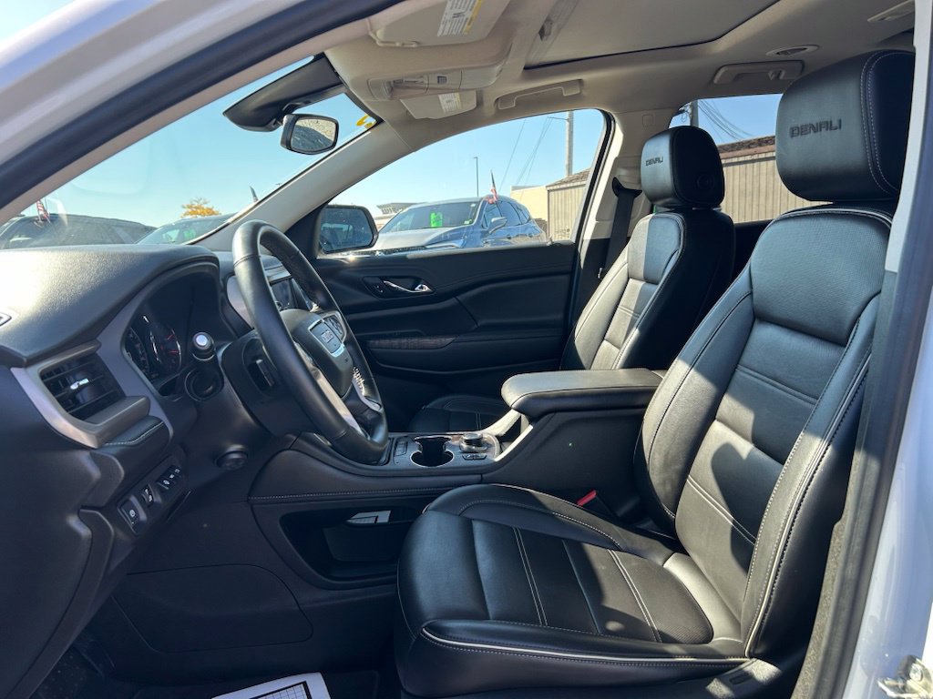 Certified 2023 GMC Acadia Denali AWD/4WD image 9