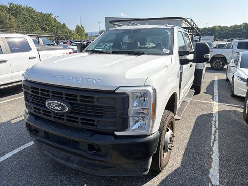 Used 2024 Ford F350 XL AWD/4WD image 6