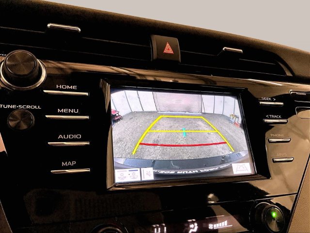Used 2019 Toyota Camry SE FWD image 20