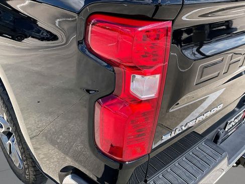 Certified 2025 Chevrolet Silverado 1500 LT AWD/4WD image 26