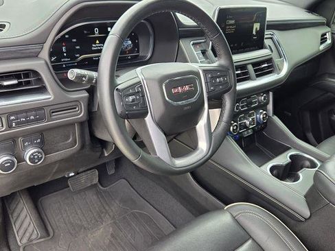 Used 2023 GMC Yukon SLT RWD image 12