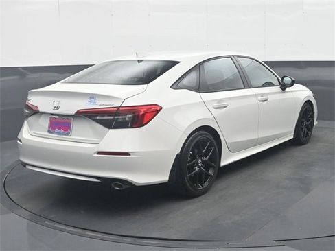 Used 2023 Honda Civic Sport image 7