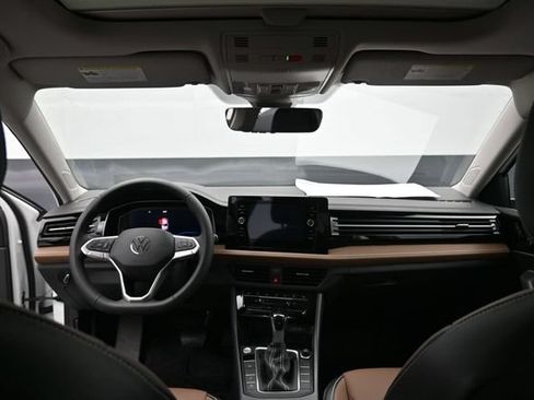 New 2026 Volkswagen Jetta SEL FWD image 10