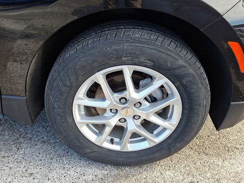 Used 2024 Chevrolet Equinox LT image 9