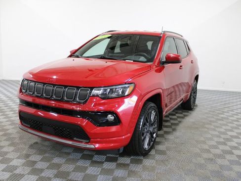 Used 2022 Jeep Compass Limited AWD/4WD image 2