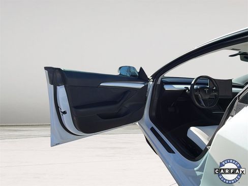 Used 2021 Tesla Model 3 Long Range image 13
