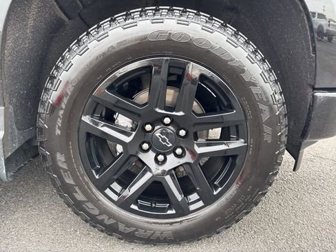 Used 2023 Chevrolet Silverado 1500 RST w/ Z71 Off-Road Package image 3