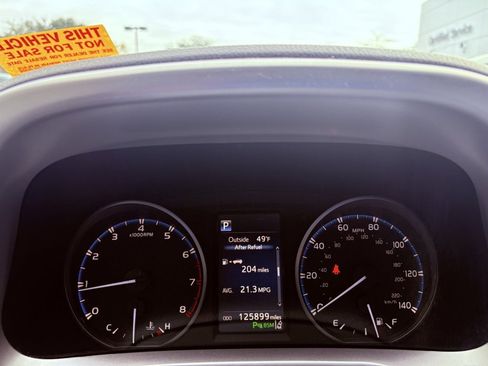 Used 2017 Toyota RAV4 XLE image 14