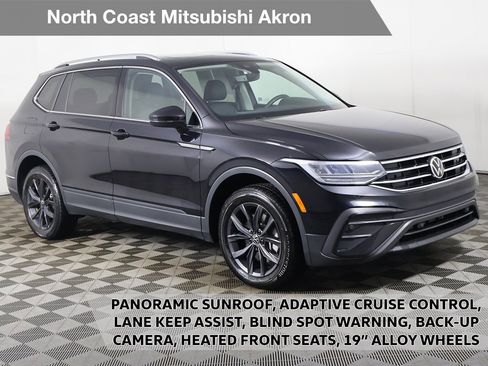 Used 2022 Volkswagen Tiguan SE w/ Panoramic Sunroof Package image 1