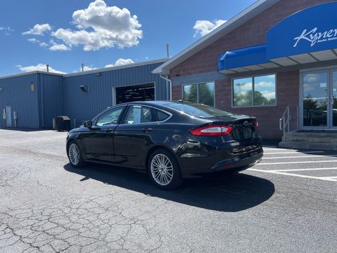 Used 2014 Ford Fusion SE w/ Equipment Group 202A FWD image 4