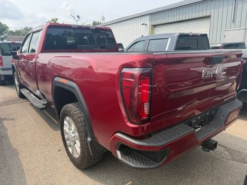 Used 2022 GMC Sierra 3500 Denali AWD/4WD image 4