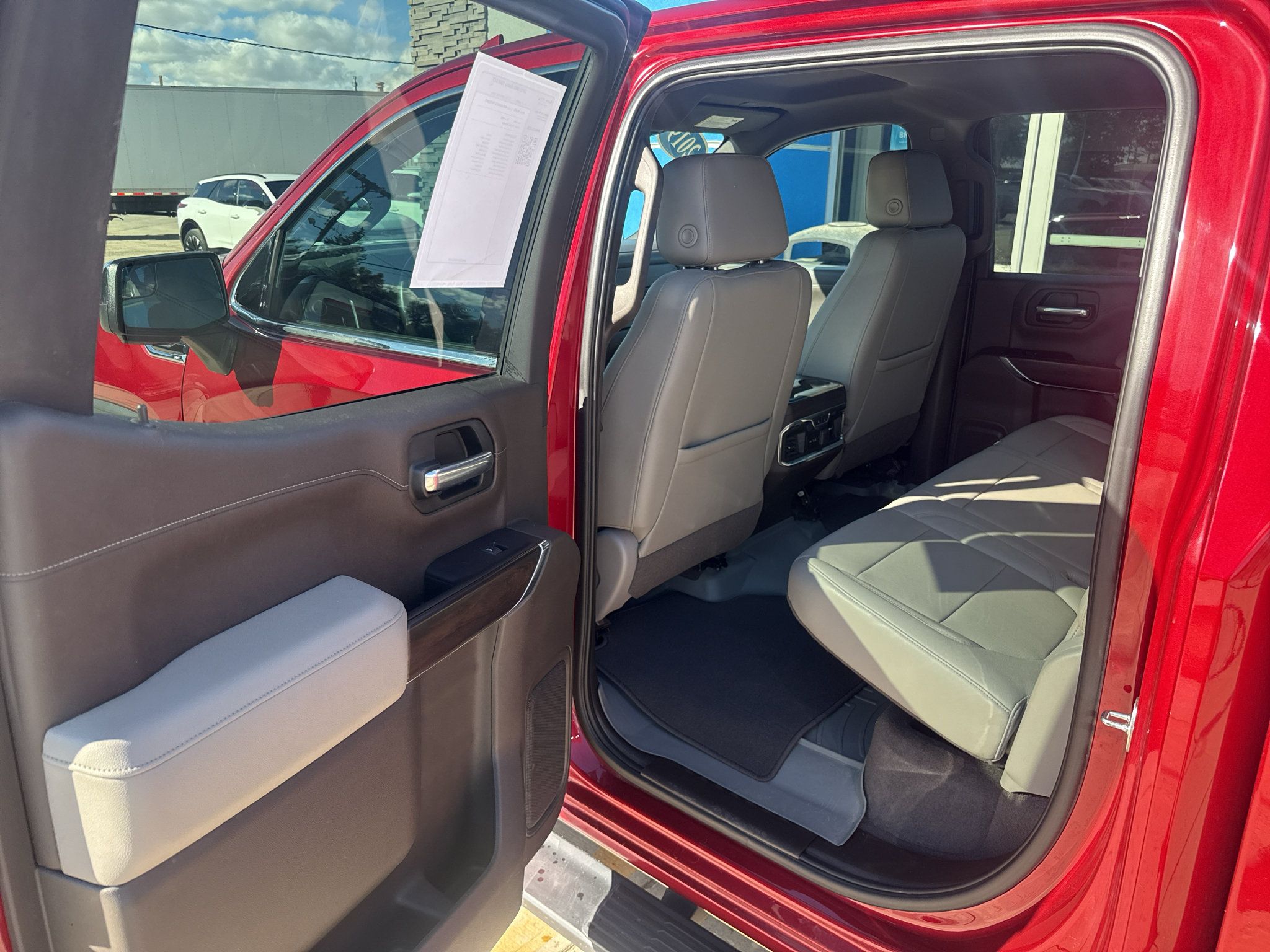 Used 2019 GMC Sierra 1500 SLT w/ SLT Convenience Package AWD/4WD image 10
