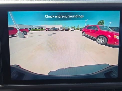 Used 2025 Jeep Gladiator Sport AWD/4WD image 20