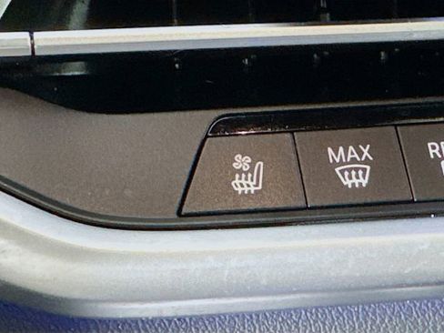 Used 2023 BMW X5 M50i w/ Executive Package image 24