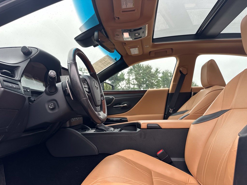 Used 2024 Lexus ES 350 w/ Accessory Package (Z1) FWD image 14
