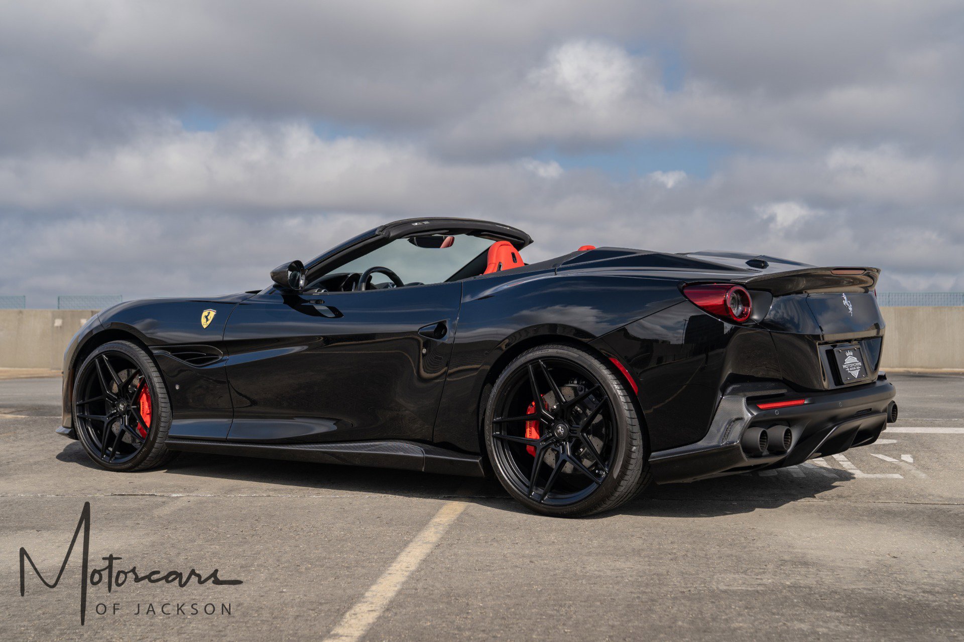 Used 2019 Ferrari Portofino RWD image 9