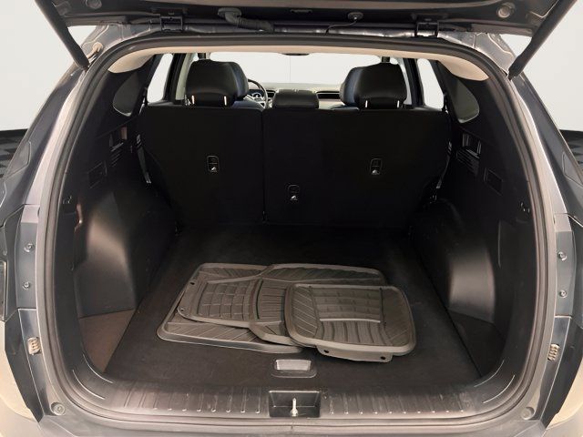 Used 2023 Hyundai Tucson Limited FWD image 4