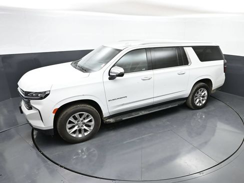 Used 2023 Chevrolet Suburban Premier AWD/4WD image 51