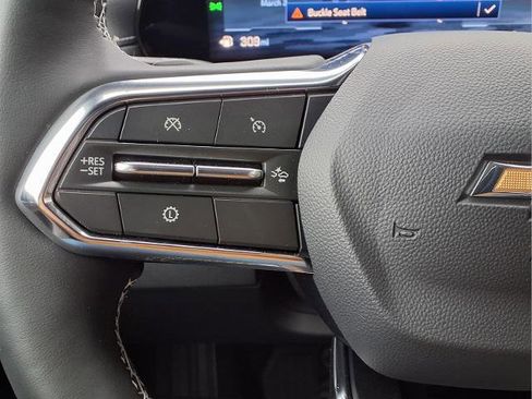 Used 2025 Chevrolet Traverse LT w/ LPO, Floor Liner Package image 12