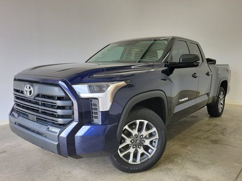 Used 2022 Toyota Tundra SR5 w/ SR5 Convenience Package RWD image 30