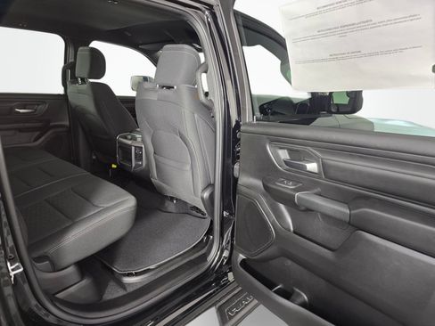 New 2026 RAM 1500 Express AWD/4WD image 41
