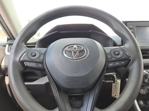 Used 2020 Toyota RAV4 LE w/ All Weather Liner Package AWD/4WD image 16
