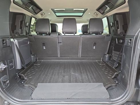 Used 2020 Land Rover Defender 110 HSE image 35