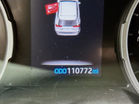 Used 2020 Toyota RAV4 XLE w/ Convenience Package image 18