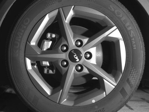 Used 2025 Kia K4 FWD image 12