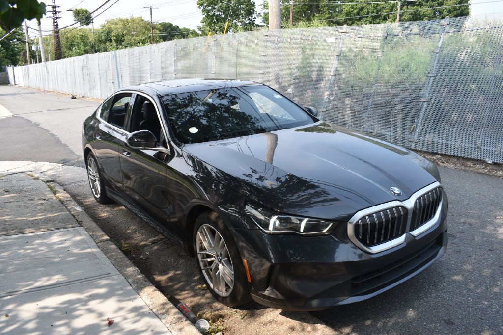 Used 2025 BMW 530i RWD image 4