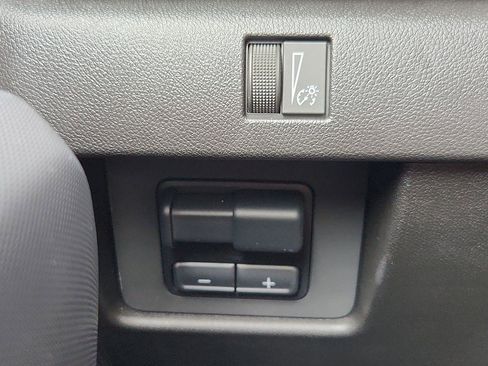 New 2025 Chevrolet Colorado LT w/ LT Convenience Package image 24