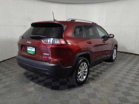 Used 2020 Jeep Cherokee Latitude w/ Cold Weather Group FWD image 9