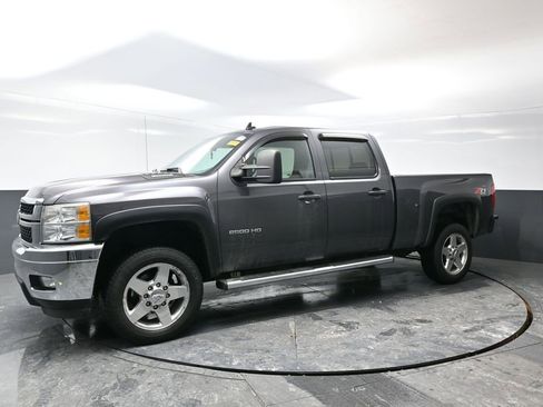 Used 2011 Chevrolet Silverado 2500 LT w/ Interior Plus Package image 7