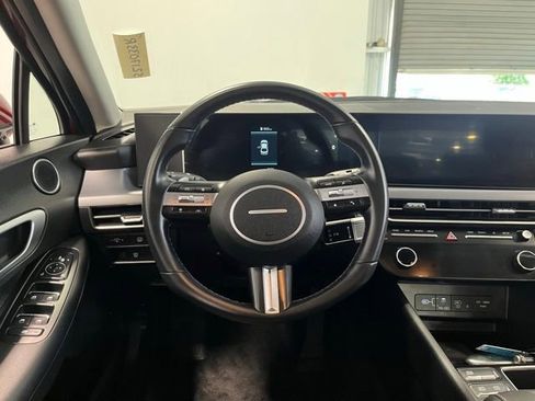 Used 2025 Hyundai Sonata SEL FWD image 21