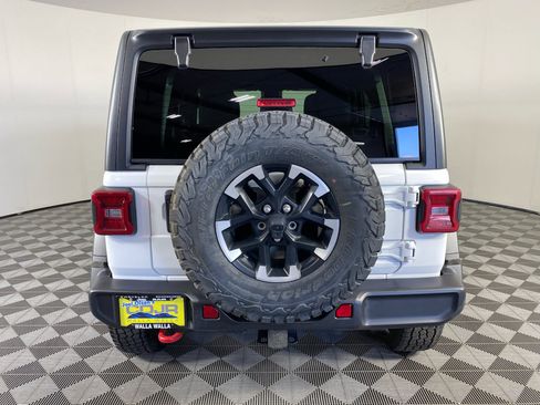Used 2025 Jeep Wrangler Unlimited Rubicon AWD/4WD image 6