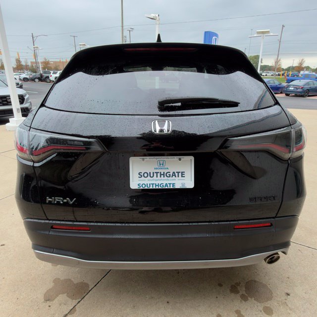 Used 2024 Honda HR-V Sport image 4