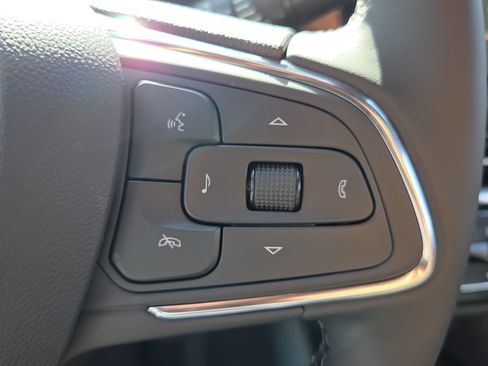 New 2026 Buick Envista Sport Touring w/ Convenience I Package FWD image 25