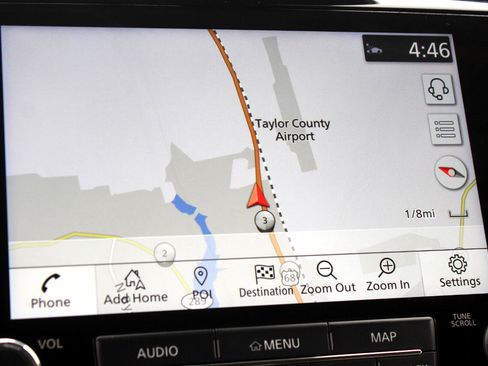 Used 2022 Nissan Titan SV w/ SV Convenience Package image 28