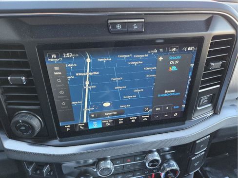 Used 2025 Ford F350 Platinum image 19