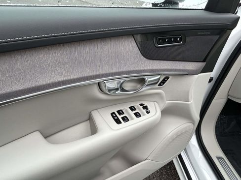 New 2026 Volvo XC90 B6 Ultra image 21