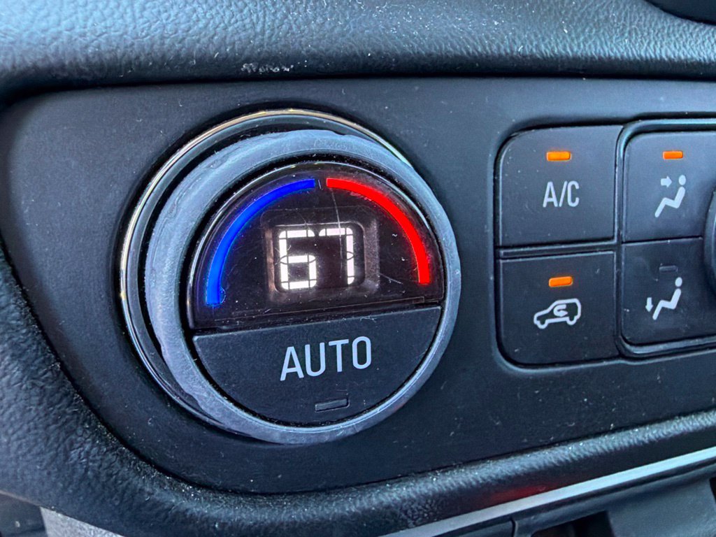 Used 2022 GMC Terrain SLT w/ Elevation Edition FWD image 51