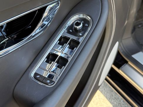 Used 2021 Bentley Continental GT image 24